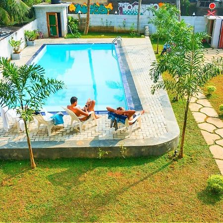 Wake N Flow, Weligama Ngoại thất bức ảnh