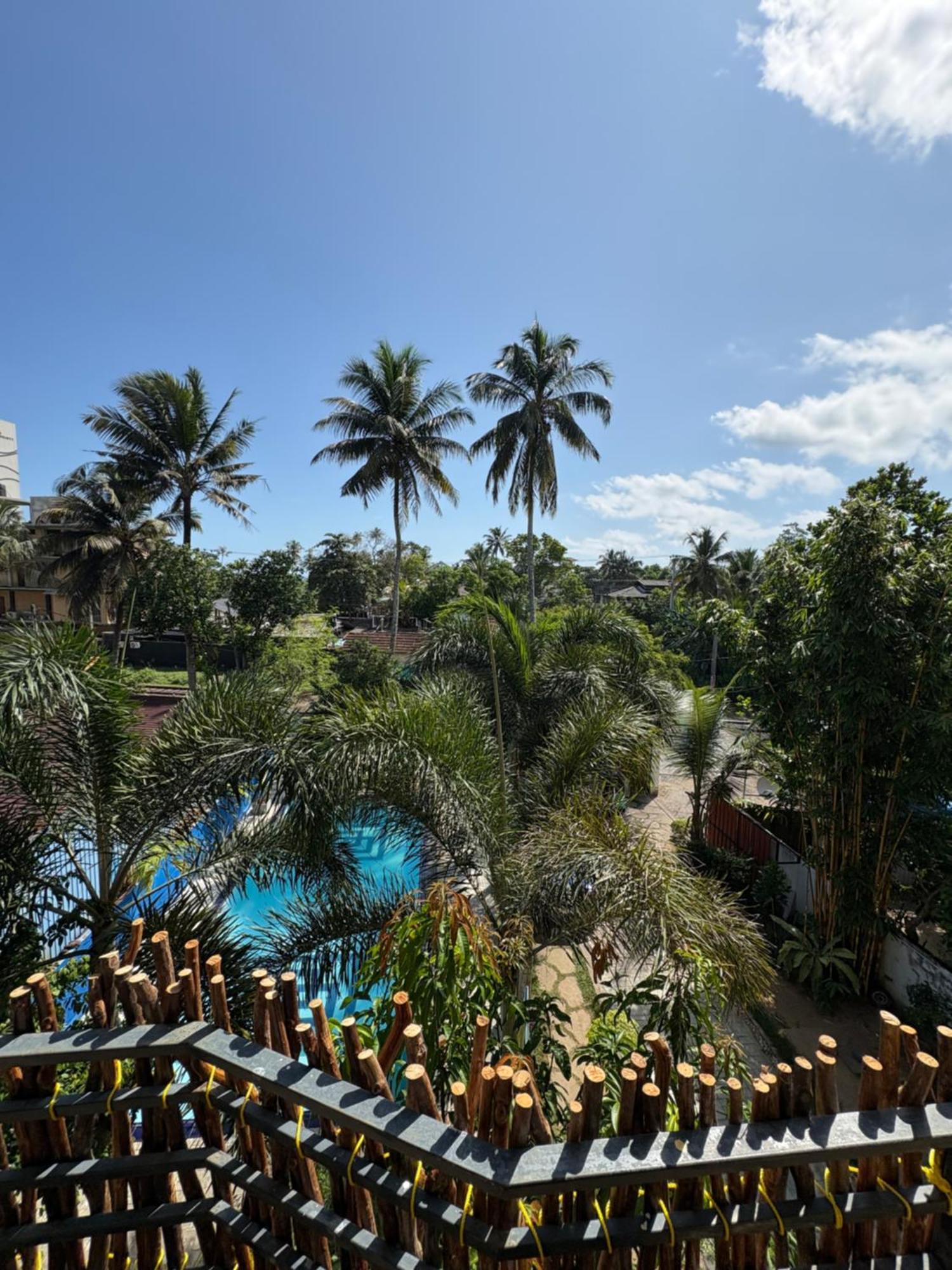 Wake N Flow, Weligama Ngoại thất bức ảnh