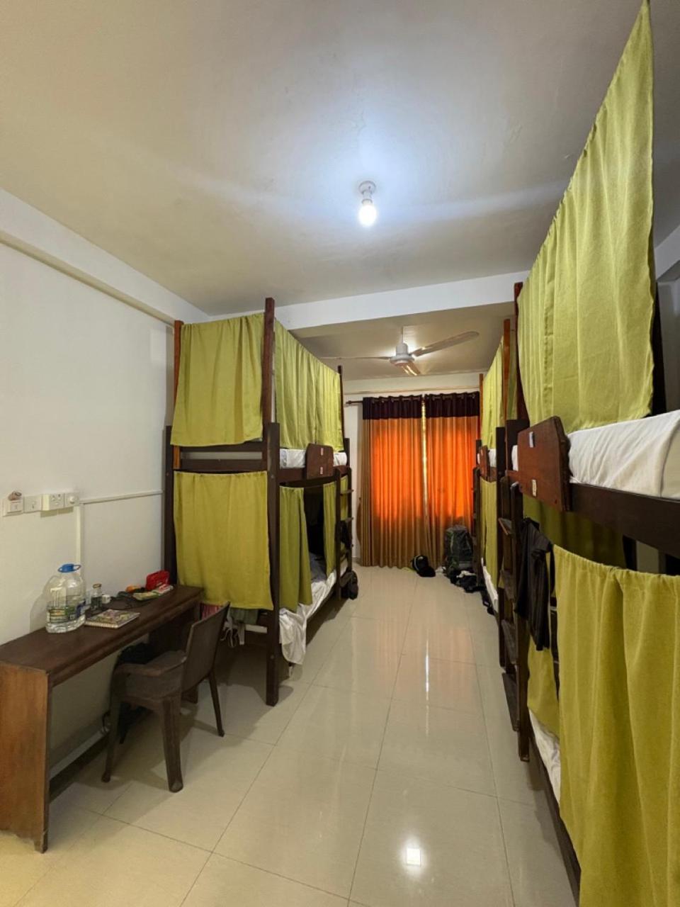 Wake N Flow, Weligama Ngoại thất bức ảnh
